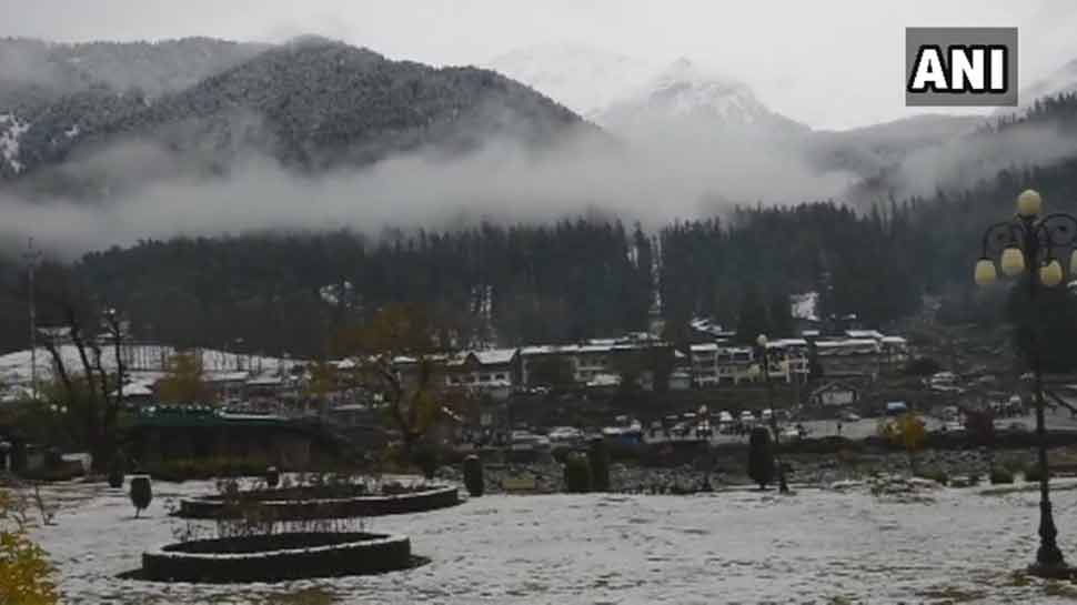 जम्मू-कश्मीर में बर्फबारी snowfall in pahalgam