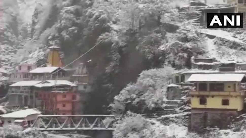 यमुनोत्री में भी हुई बर्फबारी snow fall in yamunotri