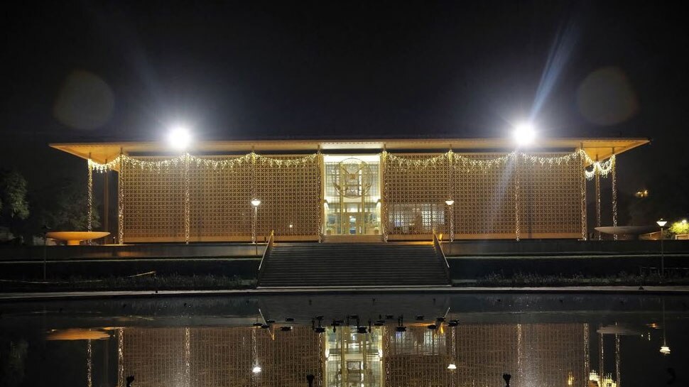 रोशनी में नहाया विदेश मंत्रालय US State Dept, Indian Embassy hold Diwali celebrations