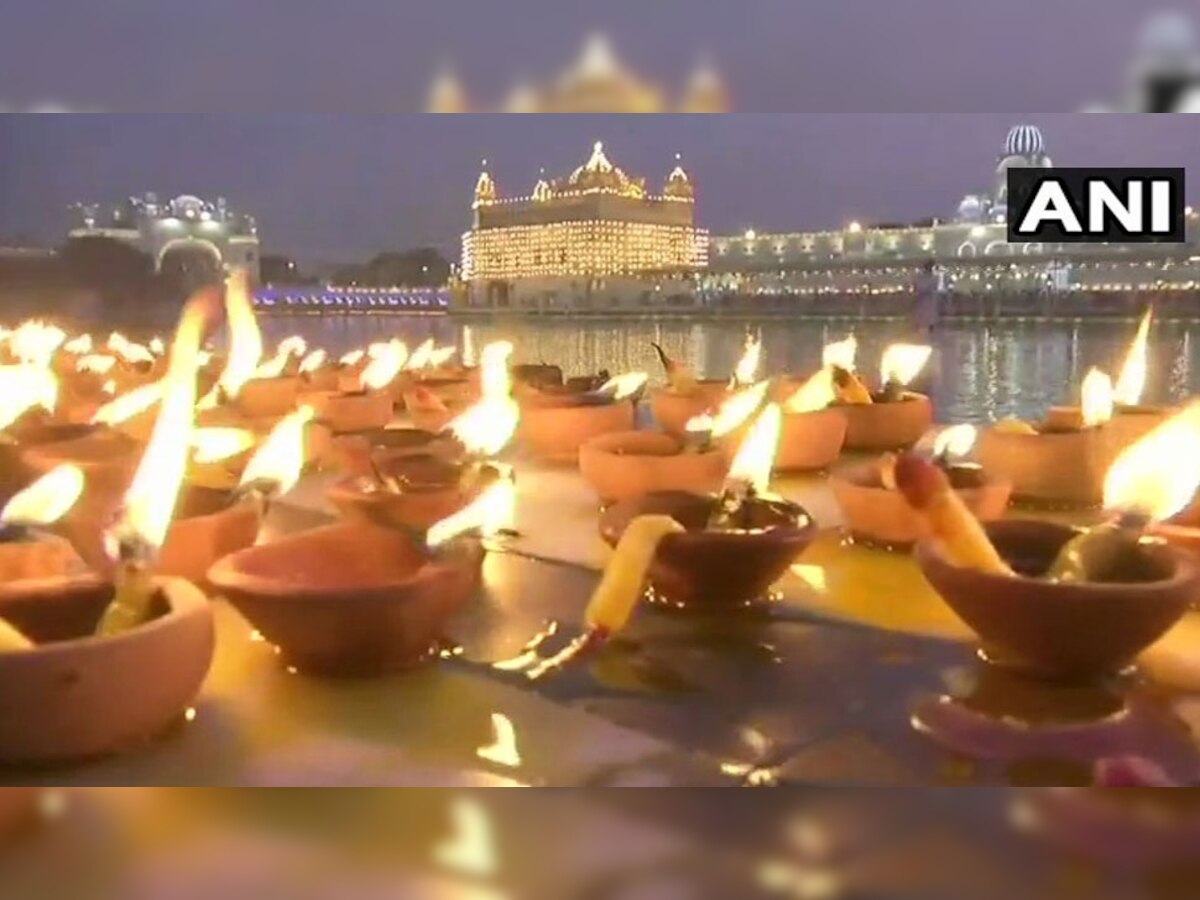 Happy Diwali 2018: तस्वीरों में देखिए, पूरे देश में कैसे मनाई गई दिवाली