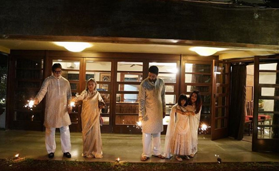 परिवार के साथ दिवाली Amitabh bacchan Diwali celebration-2