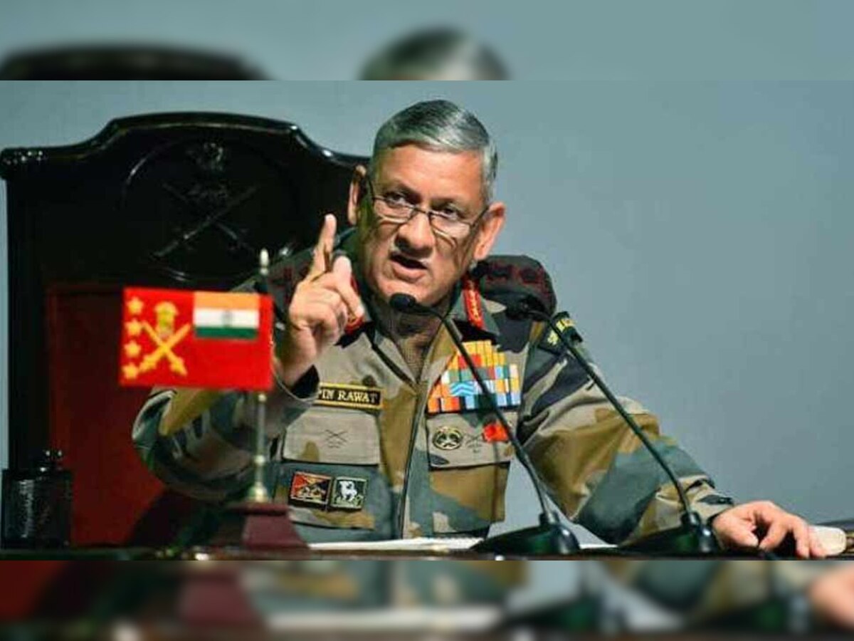थल सेना प्रमुख बिपिन रावत ने कहा कि जम्मू-कश्मीर में नियंत्रण रेखा के पार से घुसपैठ जारी है. (फाइल फोटो)