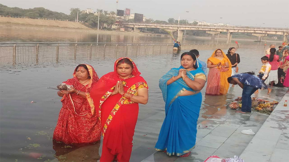 अथर्ववेद के अनुसार षष्ठी देवी भगवान भास्कर की मानस बहन हैं छठ पूजा, Chhath puja, Chhath puja 2018, छठ पूजा 2018