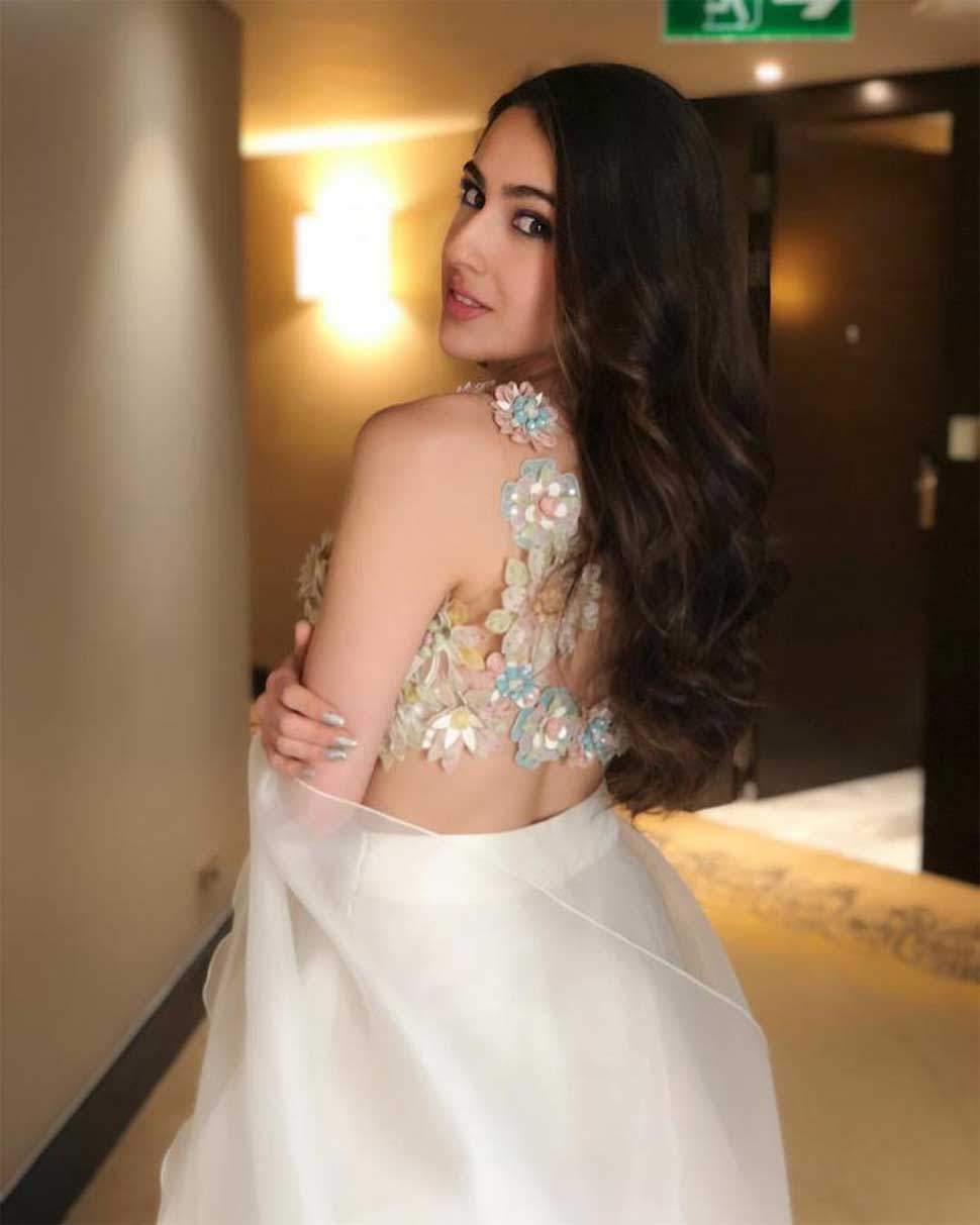 पिता ने दी थी पढ़ाई पूरी करने की सलाह Sara Ali khan