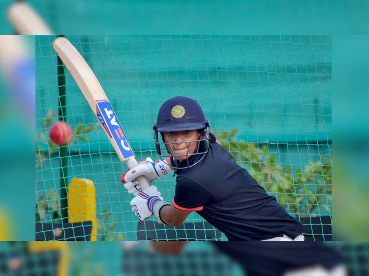 महिला टीम इंडिया की कप्तान हरमनप्रीत कौर ने ऑस्ट्रेलिया के खिलाफ आक्रमक खेल दिखाने पर जोर दिया है.(फोटो:PTI)