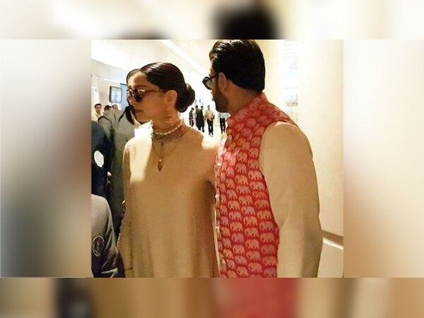 एक बार फिर मैंचिंग ड्रेस में आए नजर, फोटो साभार: Instagram@manav.manglani