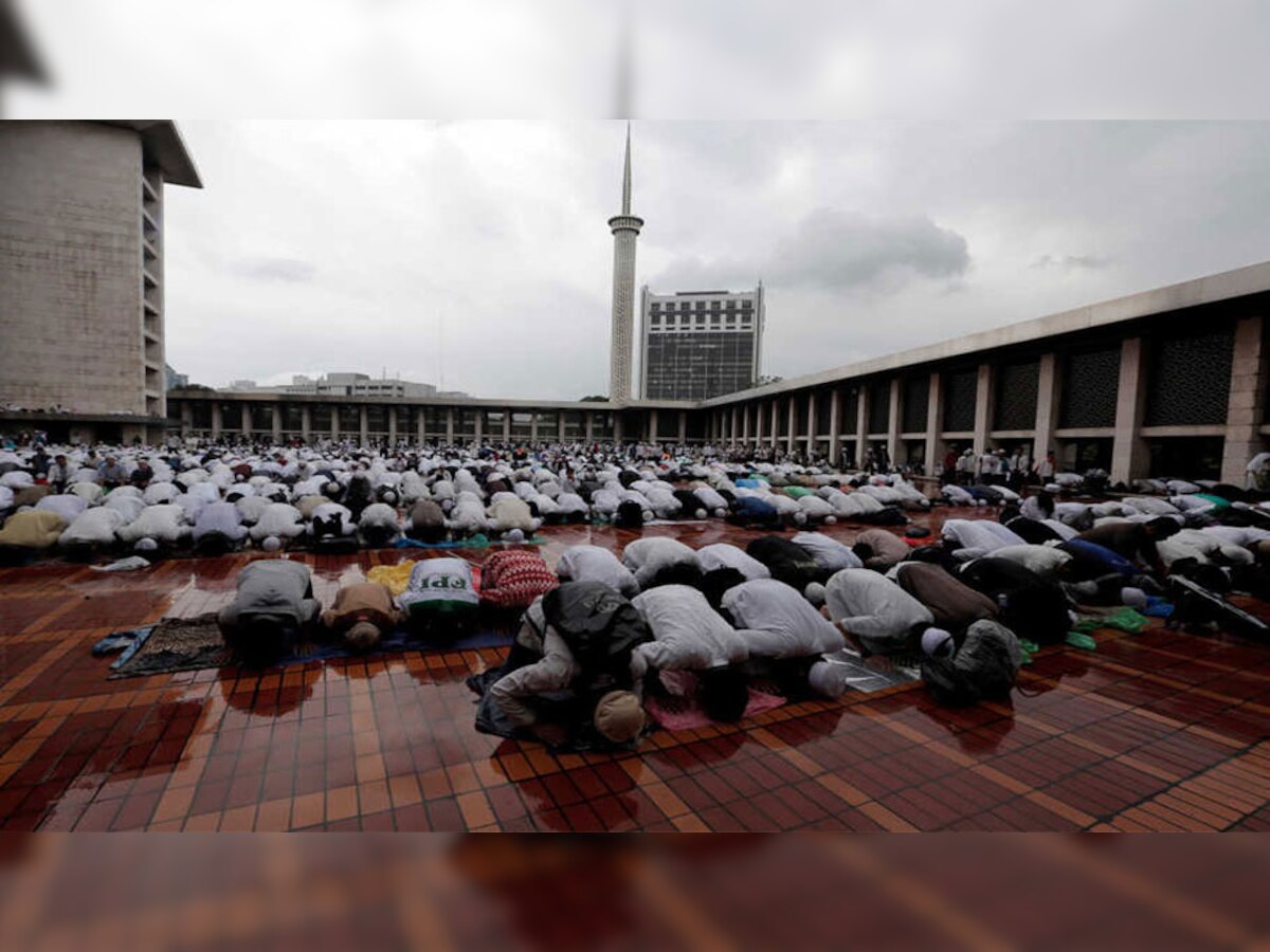 एजेंसी ने पाया कि करीब 17 मौलानाओं ने इस्लामिक स्टेट के लिए समर्थन या सहानुभूति जताई.(फोटो- Reuters)