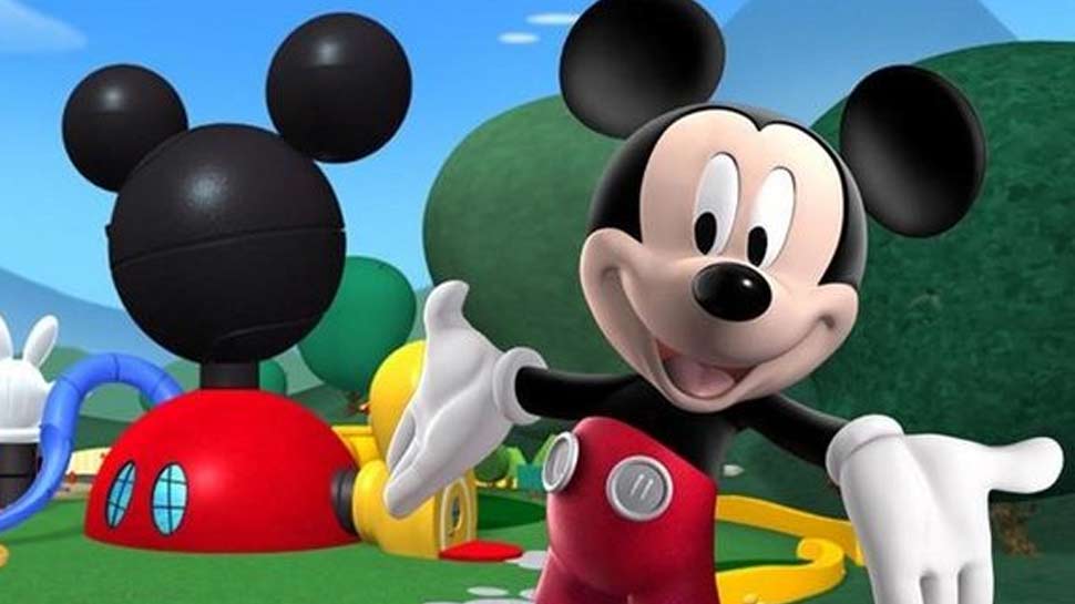 Mickey Mouse is cartoon character turns 90 year old | Mickey Mouse : 90 साल  का हुआ दुनिया का फेमस कार्टून, मिकी ने वॉल्ट डिज्नी को बनाया अरबपति