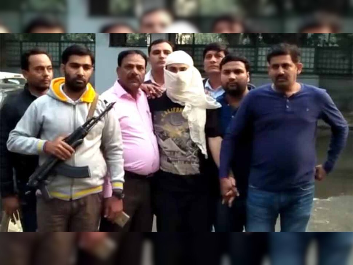दिल्ली में पकड़ा गया हिजबुल मुजाहिद्दीन का आतंकी, एयरपोर्ट से हुई गिरफ्तारी 