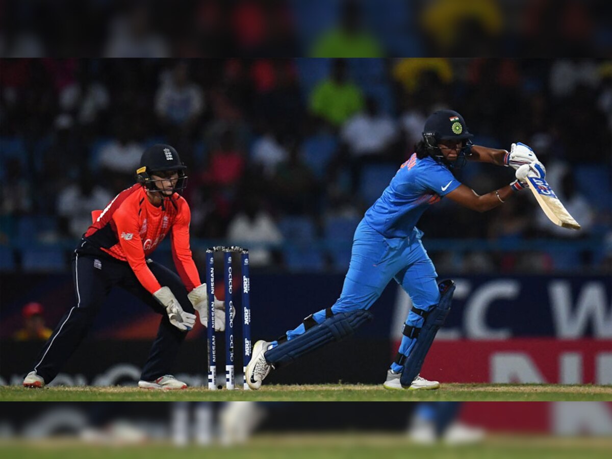 इंग्लैंड ने भारत को 8 विकेटों से मात दी (फाइल फोटो)