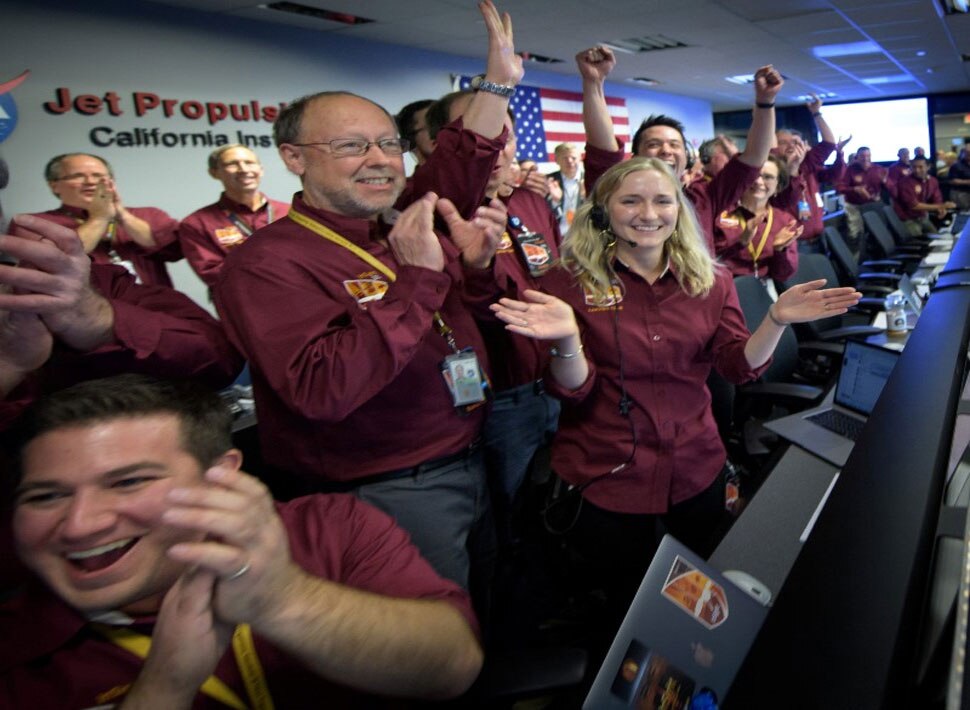वैज्ञानिकों में दिखा उत्साह NASA''s Jet Propulsion Laboratory in Pasadena