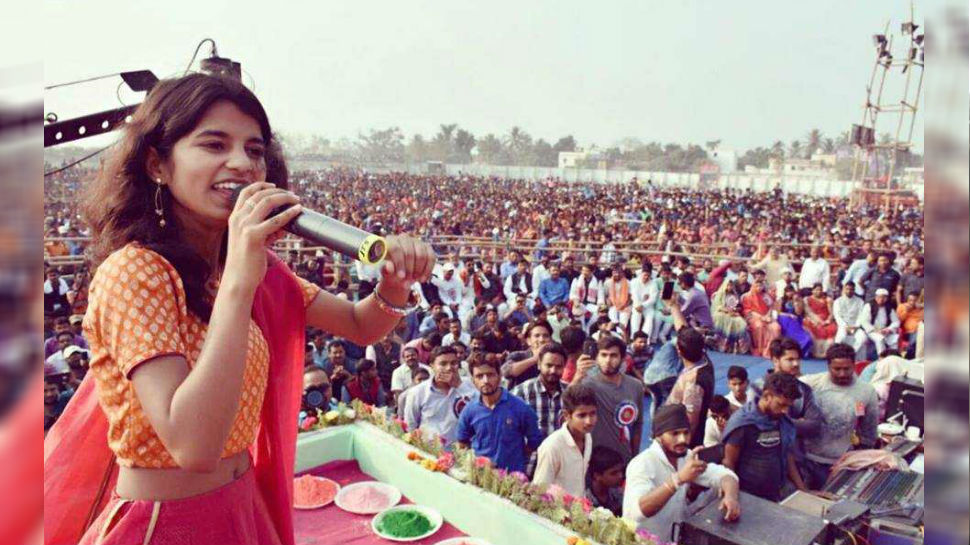 Maithili Thakur is an Indian singer trained in Indian Classical music. She sings in Maithili and Bhojpuri languages, along with variety of Bollywood covers, and traditional folk music from other states.