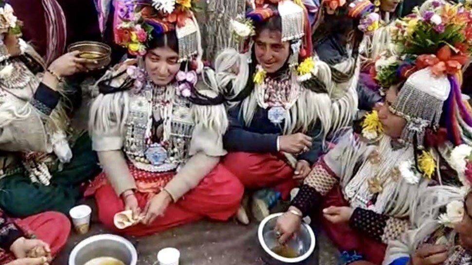 बुजुर्गों के लिए मनाया जाता है अनोखा जश्न Celebrated for the elderly is the unique celebration