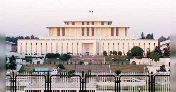 Pakistan opens President house for people | पाकिस्तान ने आम लोगों के ...