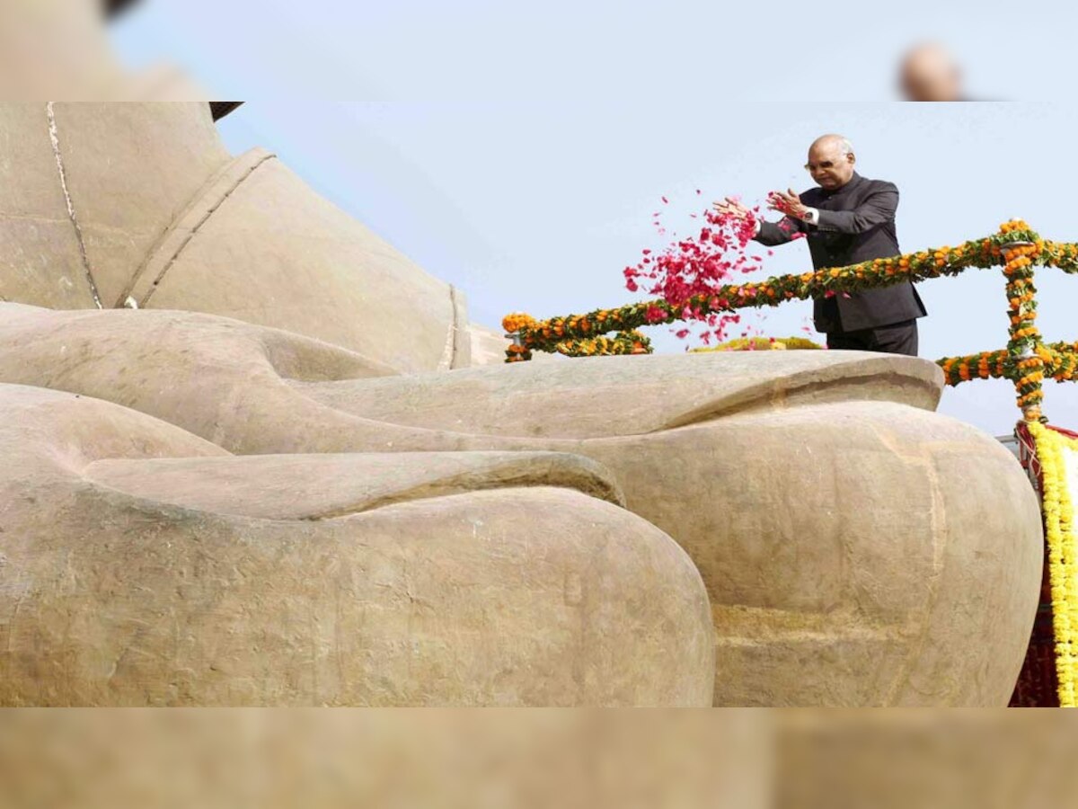 राष्ट्रपति रामनाथ कोविंद प्रतिमा के अंदर 132 मीटर की ऊंचाई पर स्थित एक दर्शक दीर्घा में भी गए. (फोटो साभार -  @rashtrapatibhvn)