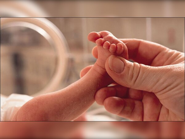 भारत के बाद चीन में 44,940 बच्चों के जन्‍म का अनुमान है. (प्रतीकात्‍मक तस्‍वीर)