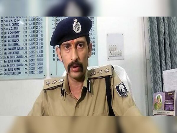 टना के एसएसपी मनु महाराज को प्रोन्नति देते हुए मुंगेर का पुलिस उपमहानिरीक्षक बनाया गया है.