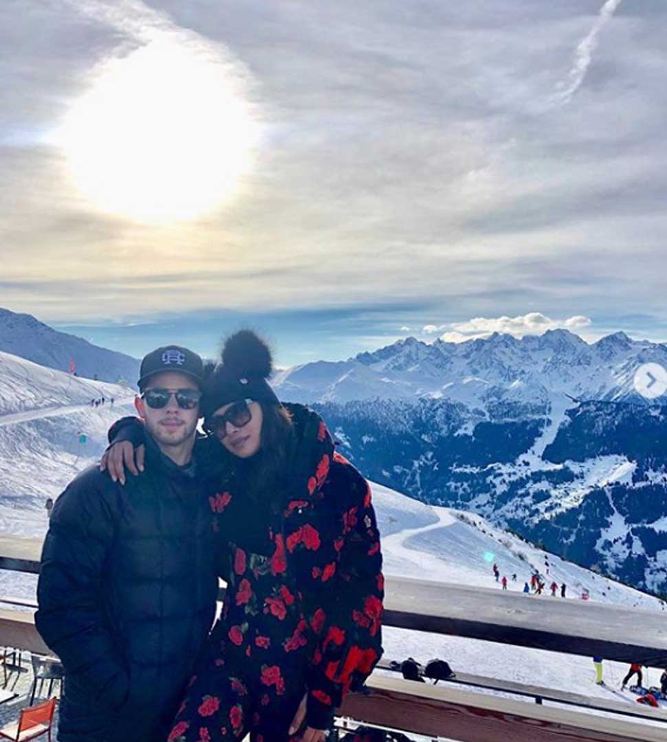 प्रियंका चोपड़ा और निक जोनास Priyanka Chopra with nick jonas