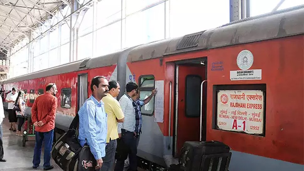 एयरलाइन की तरह रेल यात्रियाें को मिल सकेगी रिजर्वेशन के समय उपलब्ध सीटों की जानकारी