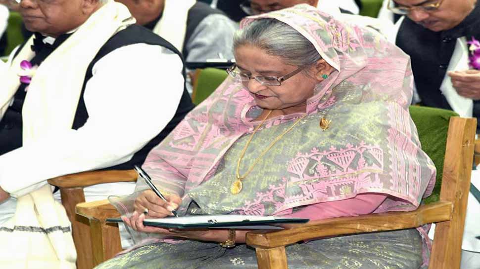 बांग्लादेश: शेख हसीना समेत नवनिर्वाचित सांसदों ने शपथ ली, विपक्ष ने किया बहिष्कार