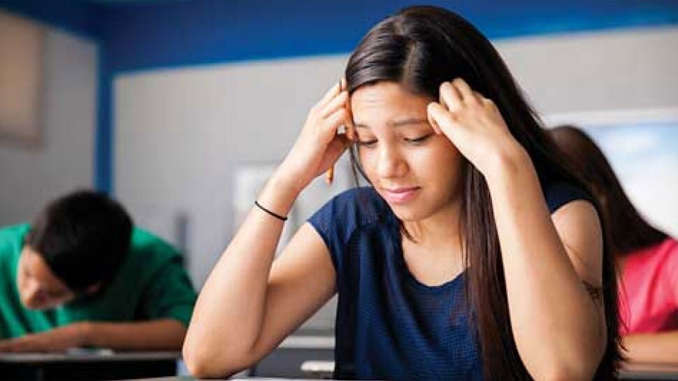 Board Exams को लेकर है तनाव तो छात्र इन बातों पर दें ध्यान...