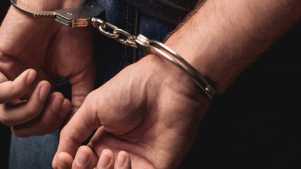 सेना की वर्दी पहन ट्रेनिंग कैंप में दाखिल हुए तीन शख्स, पुलिस ने किया गिरफ्तार