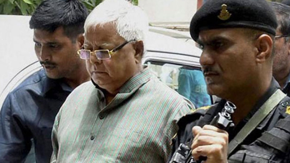 लालू यादव के समर्थकों ने कहा- अगर जमानत नहीं मिली तो बैठेंगे भूख हड़ताल पर
