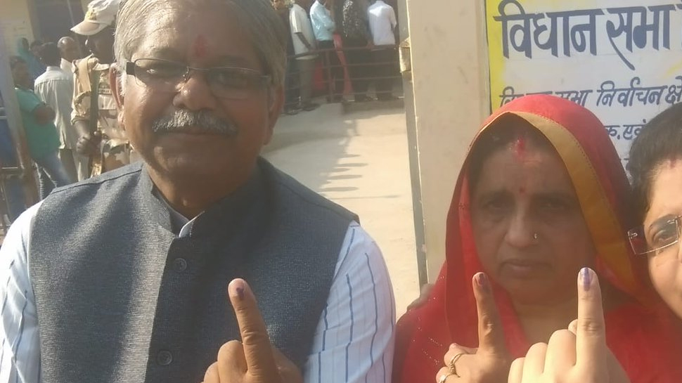 छत्तीसगढ़ बीजेपी के अध्यक्ष और विधायक धरमलाल कौशिक चुने गए नेता प्रतिपक्ष (फोटो साभारः twitter) छत्तीसगढ़ बीजेपी के अध्यक्ष और विधायक धरमलाल कौशिक चुने गए नेता प्रतिपक्ष (फोटो साभारः twitter)