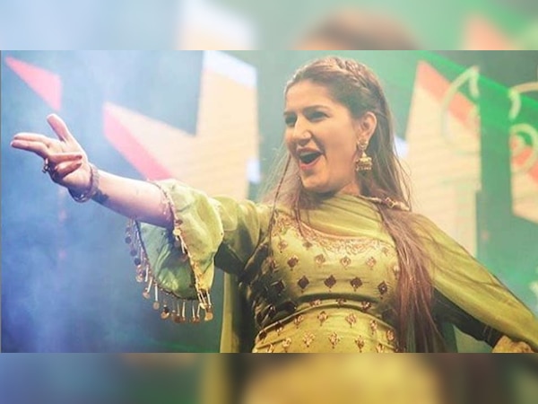 WATCH VIDEO: सपना चौधरी ने कोलकाता में ढाया अपनी अदाओं का कहर, दीवाने हुए दर्शक