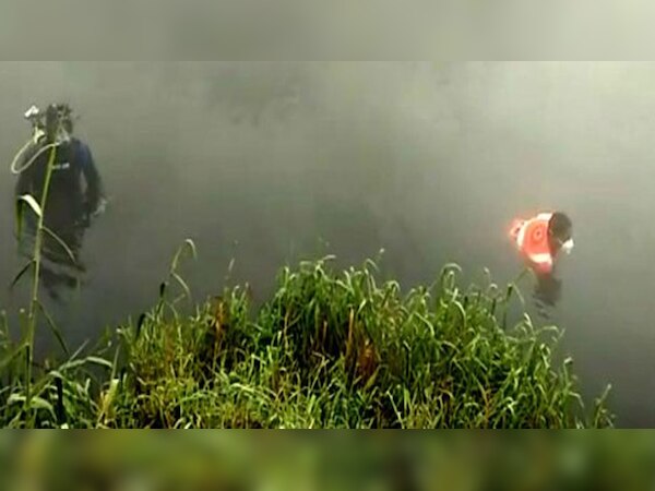 नाले में गिरे आदित्य की बॉडी बरामद की गई है.