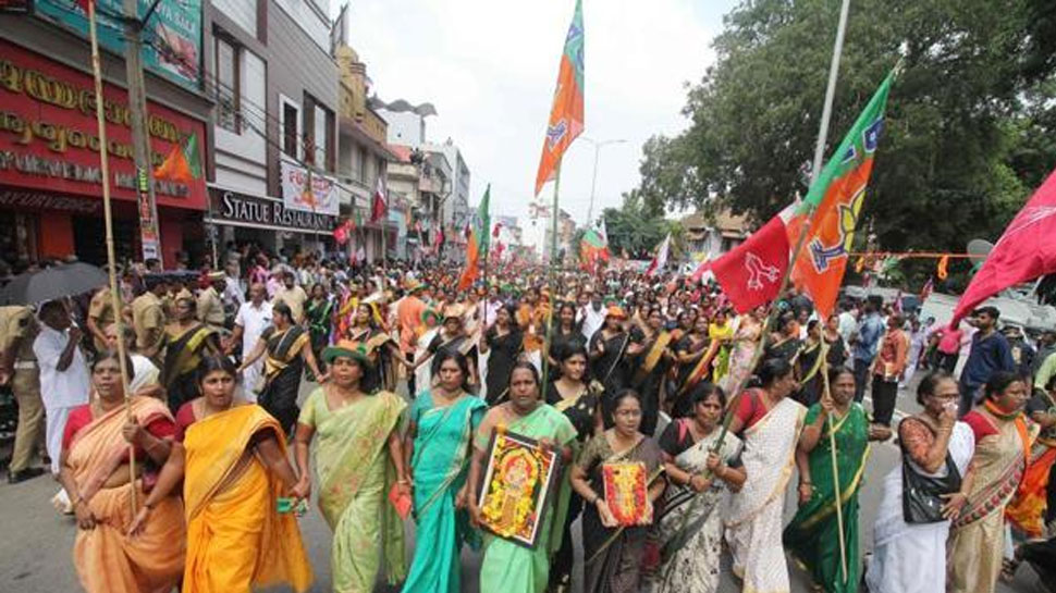 ब्रिटिश नागरिकों से उनकी सरकार ने आग्रह किया है कि भारत में प्रदर्शनों और भीड़भाड़ वाली जगहों पर जाने से परहेज करें. (फाइल फोटो) ब्रिटिश नागरिकों से उनकी सरकार ने आग्रह किया है कि भारत में प्रदर्शनों और भीड़भाड़ वाली जगहों पर जाने से परहेज करें. (फाइल फोटो)