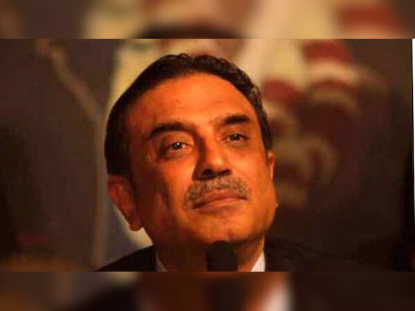 पाकिस्तान के पूर्व राष्ट्रपति जरदारी और उनके परिवार पर चल रहा है भ्रष्टाचार के आरोपों की जांच. (फाइल फोटो)