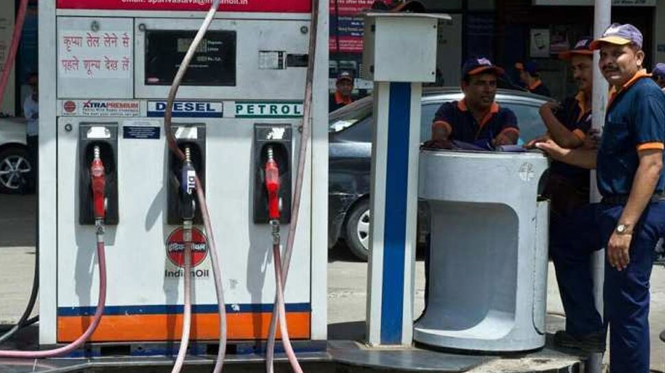 कच्चे तेल की कीमतों से लग सकता है भारतीय अर्थव्यवस्था को झटका, रिपोर्ट में हुआ खुलासा