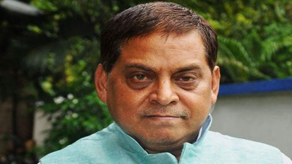 जेडीयू नेता ने लालू परिवार को लेकर किया ट्वीट, विवादित तंज से बिहार की सियासत गरम! जेडीयू नेता ने लालू परिवार को लेकर किया ट्वीट, विवादित तंज से बिहार की सियासत गरम!