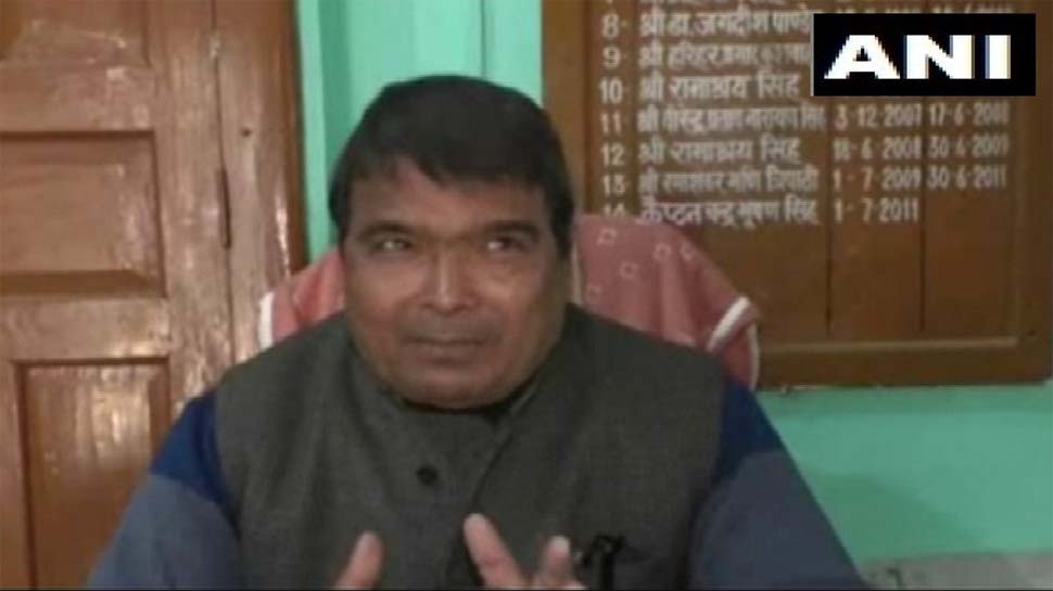 छात्रा ने छेड़खानी करने वाले को पीटा तो प्रिंसीपल बोले-इससे होती है बदनामी और काट दिया स्कूल से नाम