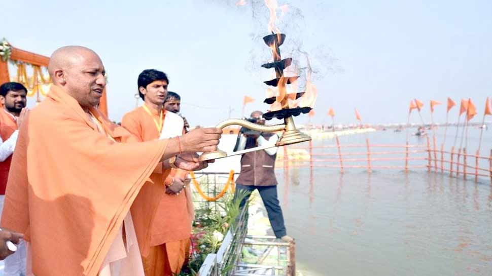 पायलट बाबा हुए नाराज, बोले- सीएम योगी से पूछेंगे कुंभ मेला करा रहे हैं या व्यवसाय