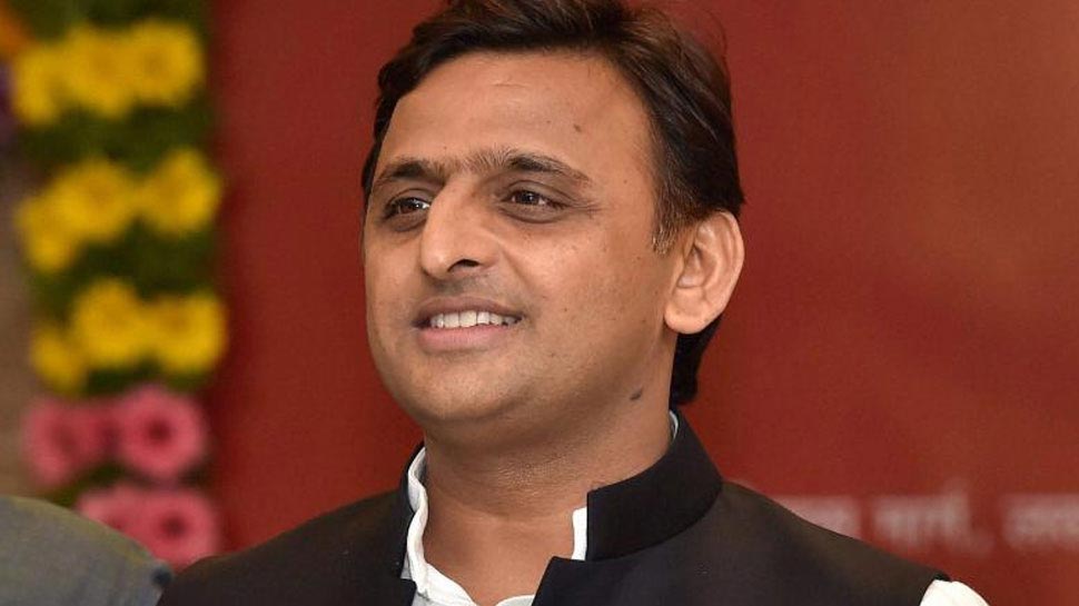 CBI का दावा- अखिलेश यादव ने एक ही दिन में 13 खनन पट्टों को दी थी मंजूरी, हो सकती है पूछताछ CBI का दावा- अखिलेश यादव ने एक ही दिन में 13 खनन पट्टों को दी थी मंजूरी, हो सकती है पूछताछ
