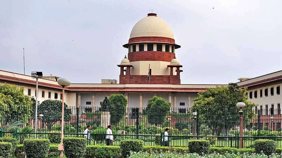 CBIvsCBI मामला: आलोक वर्मा काम पर लौटेंगे या छुट्टी पर रहेंगे; सुप्रीम कोर्ट का फैसला कल