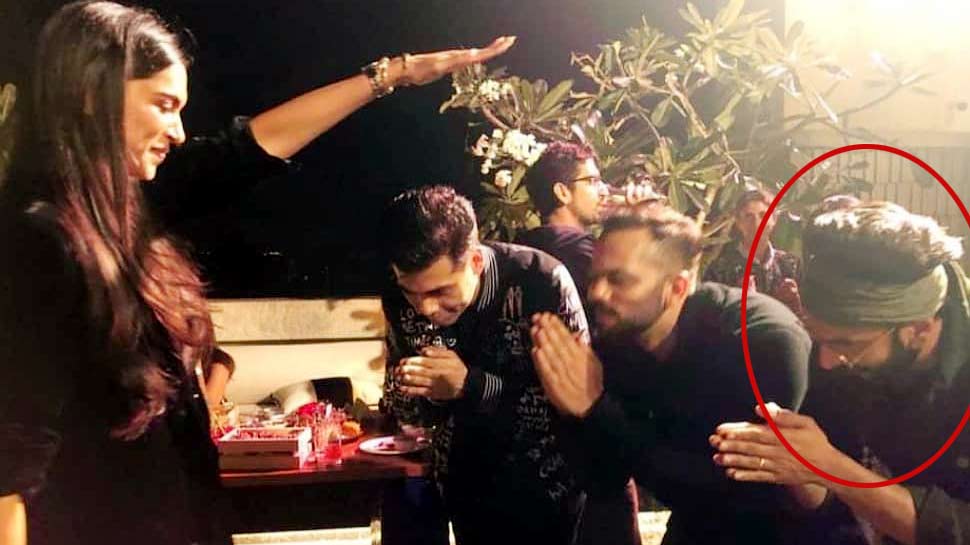 Video : रणवीर सिंह ने 'सिंबा' की सक्सेस पार्टी में जमकर मचाया धमाल, दीपिका से लिया आशीर्वाद 