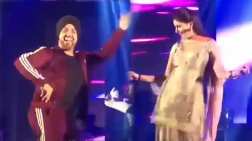 WATCH VIDEO: सपना के गाने पर पंजाबी सिंगर दीप मनी हुए क्रेजी, दोनों ने किया मिलकर धमाल WATCH VIDEO: सपना के गाने पर पंजाबी सिंगर दीप मनी हुए क्रेजी, दोनों ने किया मिलकर धमाल