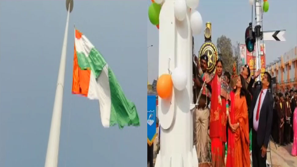 दरभंगा रेल स्टेशन परिसर में 100 फीट ऊंचा तिरंगा फहराने के दौरान हादसा, बाल-बाल बचे DRM
