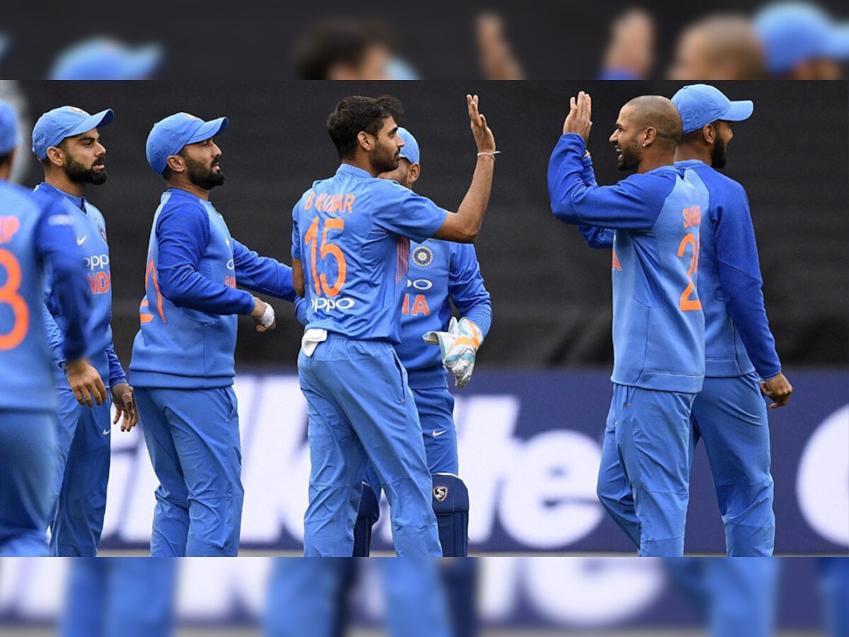 टीम इंडिया के लिए वनडे रैंकिंग में शीर्ष स्थान अभी काफी दूर है.  (फोटो: PTI)