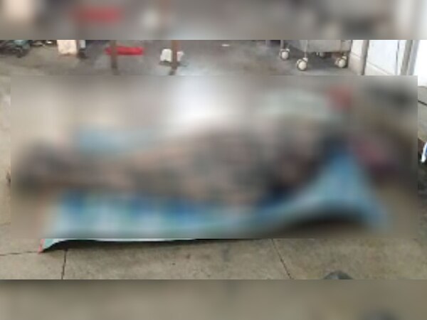 लोगों का कहना है कि घनश्याम पर गोली चलाई गई और उसकी हत्या की गई है.