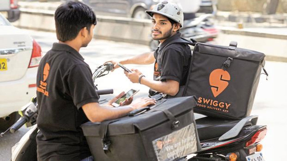 इस स्टोरी को पढ़ने के बाद आप भी नहीं करेंगे लेट फूड डिलीवरी की शिकायत इस स्टोरी को पढ़ने के बाद आप भी नहीं करेंगे लेट फूड डिलीवरी की शिकायत