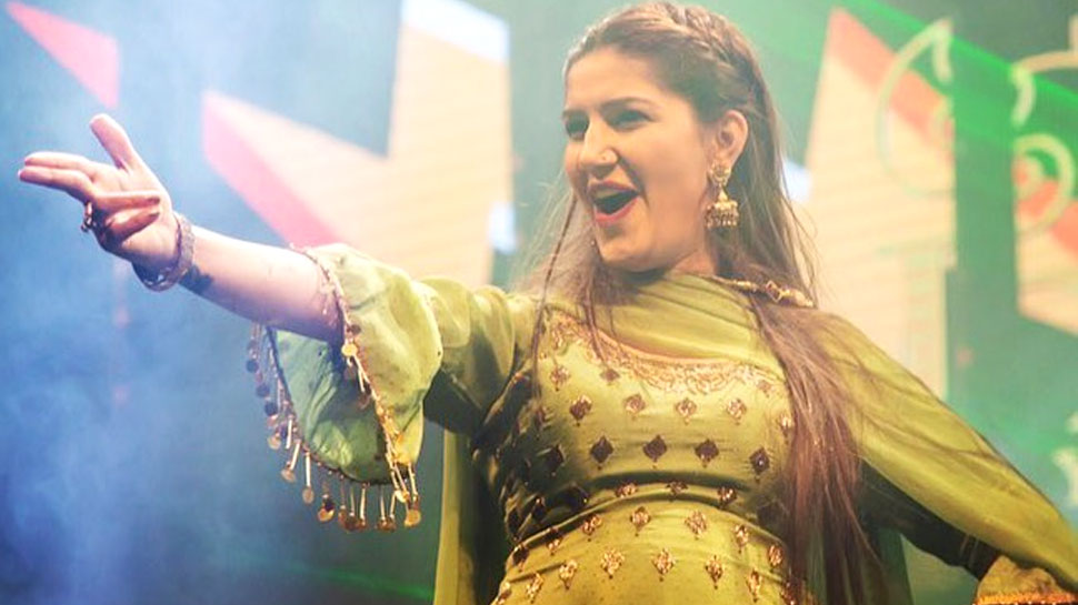 डांसर और सिंगर सपना चौधरी. (फोटो साभार: इंस्टाग्राम) डांसर और सिंगर सपना चौधरी. (फोटो साभार: इंस्टाग्राम)