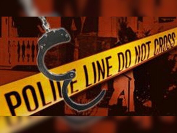 मृतका के पिता और मां सहित तीन लोगों को हिरासत में लेकर पूछताछ कर रही है.(प्रतीकात्मक तस्वीर)