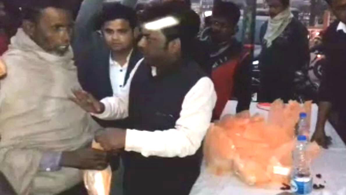 गोपालगंज में अब भूखा नहीं सोएगा कोई भी जरूरतमंद, युवाओं ने शुरू किया 'रोटी बैंक'