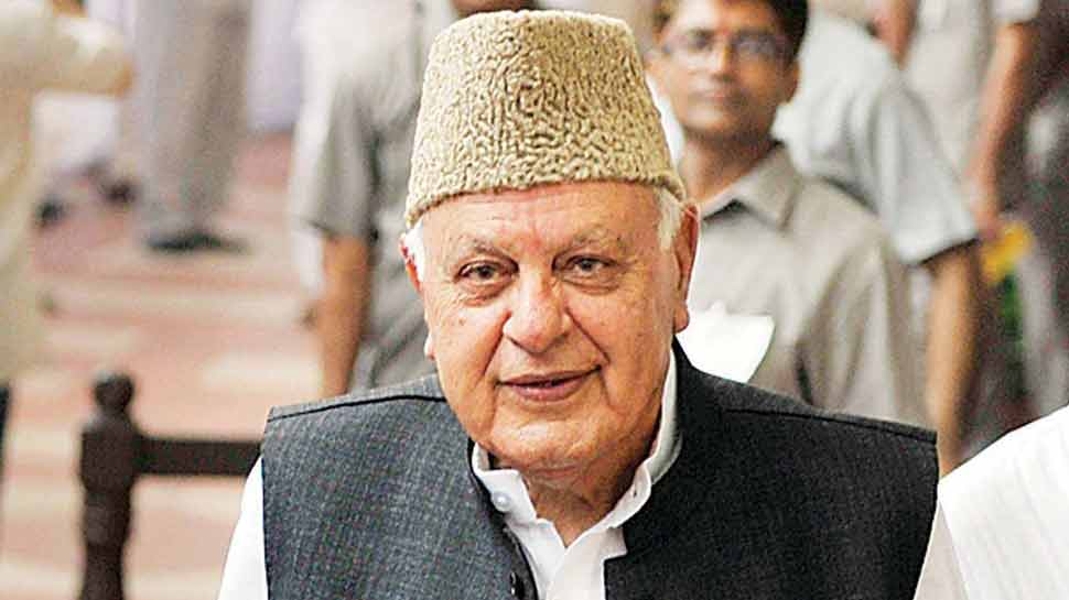 फारूक अब्दुल्ला बोले, 'कश्मीर मुद्दे पर केंद्र को हुर्रियत के साथ बातचीत करनी चाहिए'