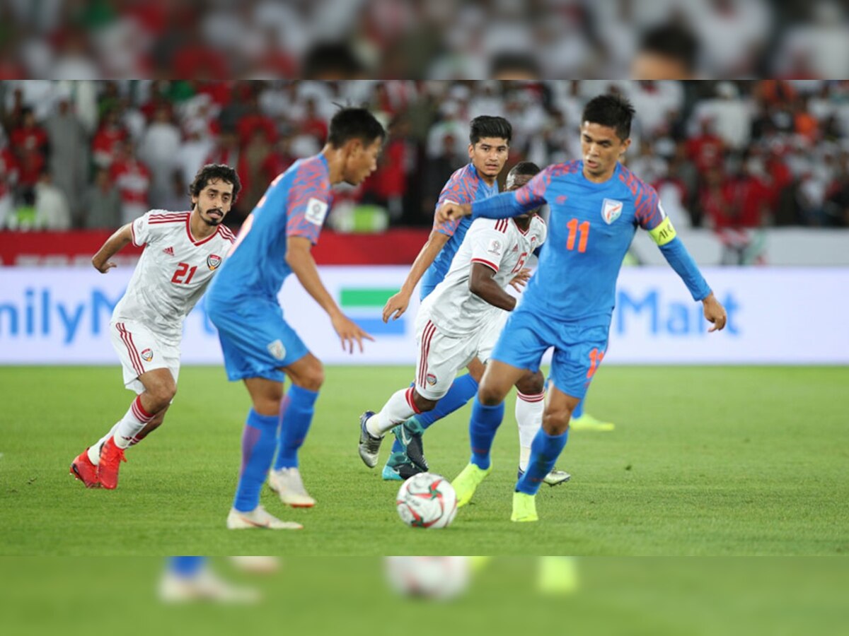 VIDEO: अबुधाबी में भारतीय फैंस को पिंजरे में बंद किया, UAE का समर्थन करने की शर्त पर छोड़ा