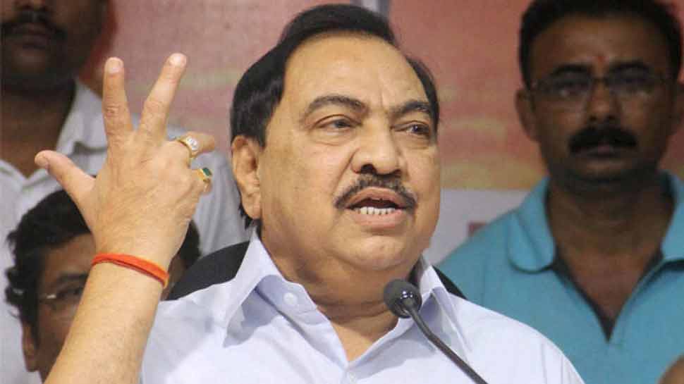 बीजेपी के वरिष्ठ नेता एकनाथ खड़से पार्टी के कुछ नेताओं से नाराज हैं. बीजेपी के वरिष्ठ नेता एकनाथ खड़से पार्टी के कुछ नेताओं से नाराज हैं.